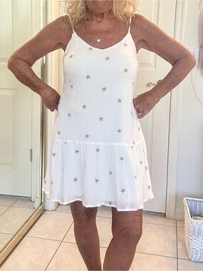 Francesca’s white gold Star Embellished Spaghetti Strap Dress, lined, NWOT Small